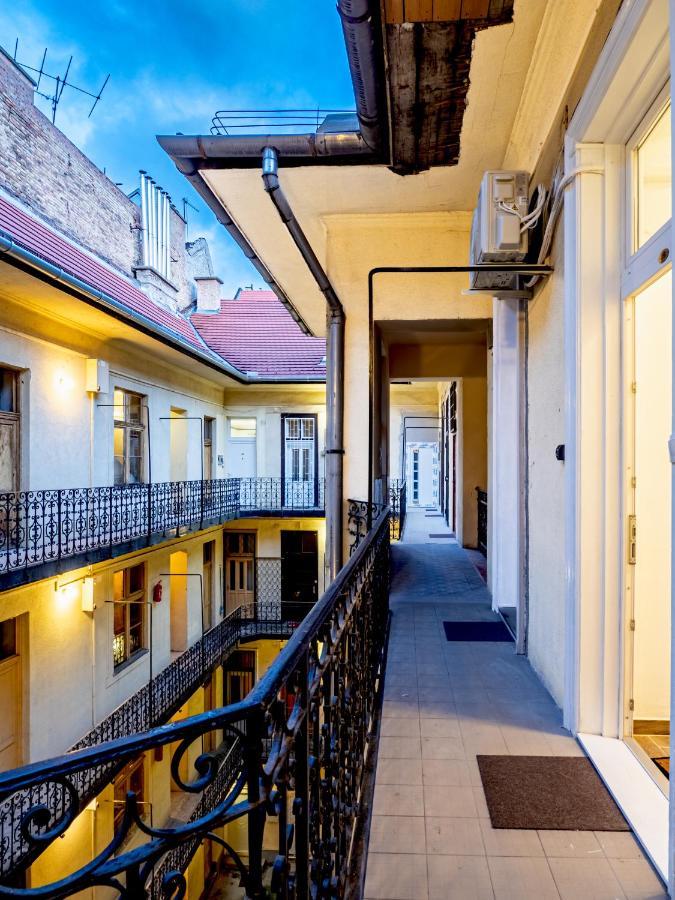 Gogol Studio Apartment ブダペスト エクステリア 写真